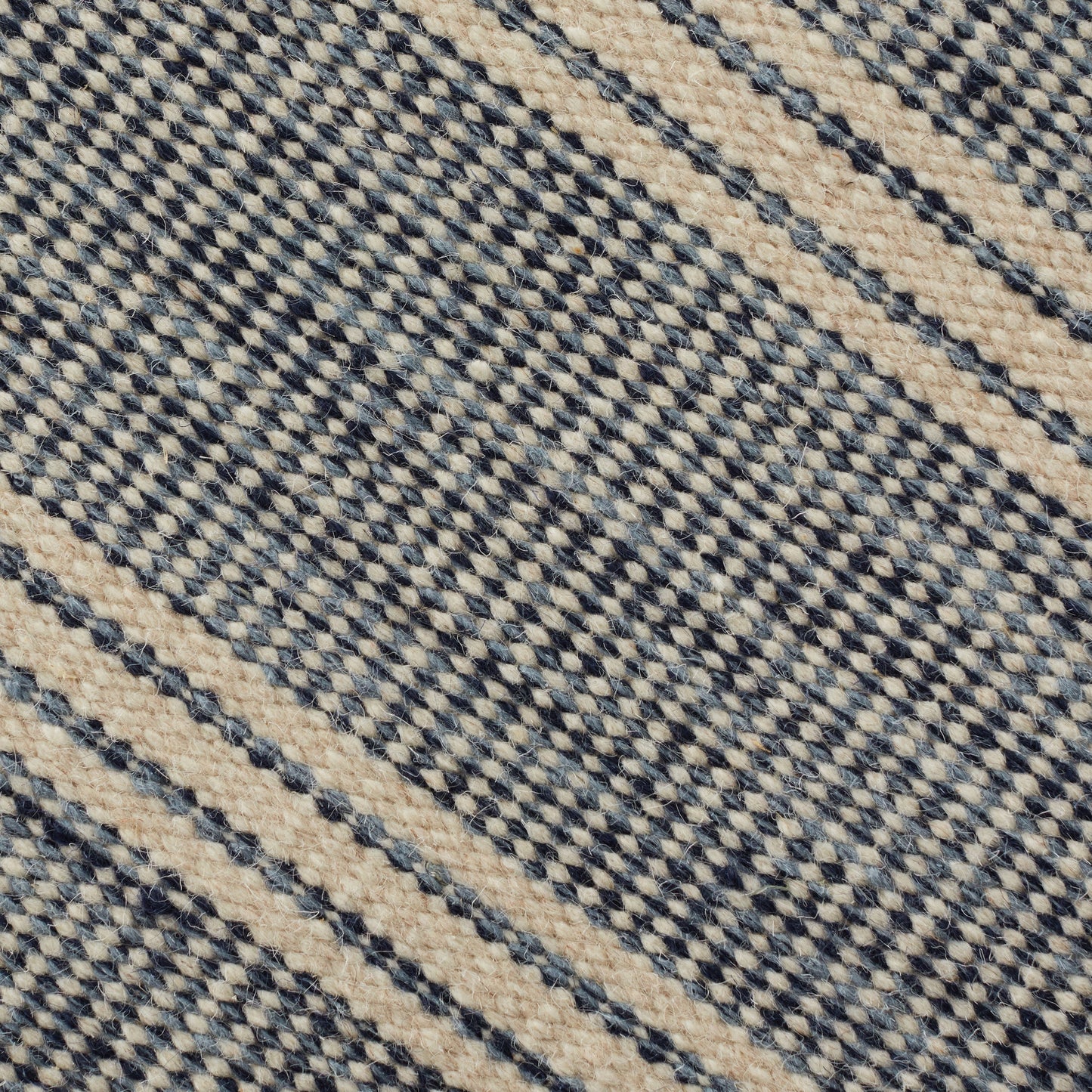 Closeup of Eden King Ocean Wool Rug
